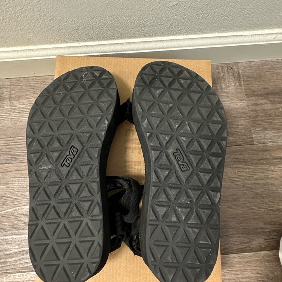 Teva Flatform Universal Sandal - Picture 5 of 7
